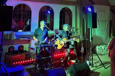 The TJ Show Wedding band Echuca